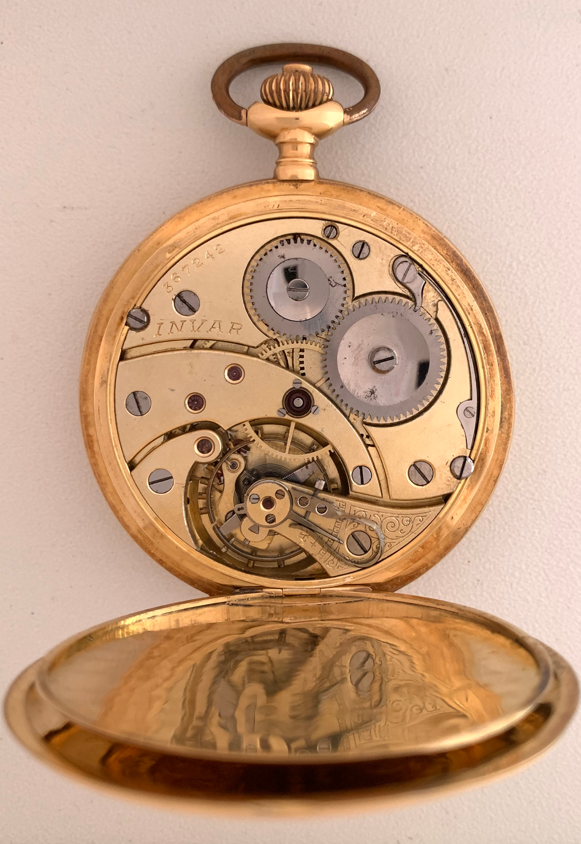 Reloj saboneta de la marca INVAR, CHRONOMÈTRE, J. ROUS ANVERS, con caja en  oro amarillo.